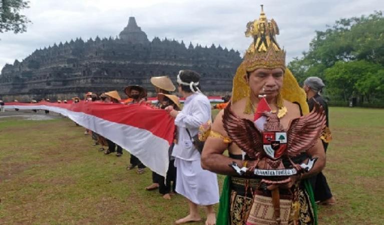 Bukan Kenaikan Tarif, Pemerintah Perlu Edukasi Pengunjung Candi Borobudur