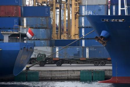Ekonomi Dihantam Covid-19, Jokowi: Tingkatkan Ekspor