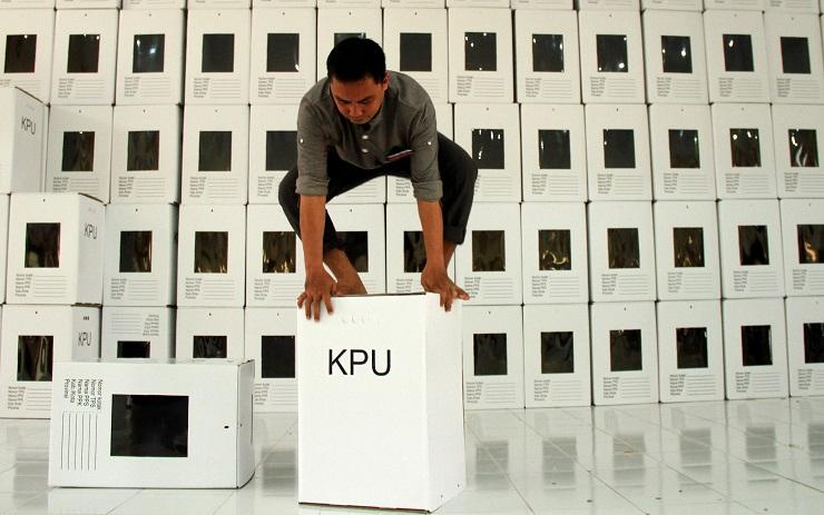  KPU Usut Rusaknya Seribuan Kotak Suara Karton di Cirebon