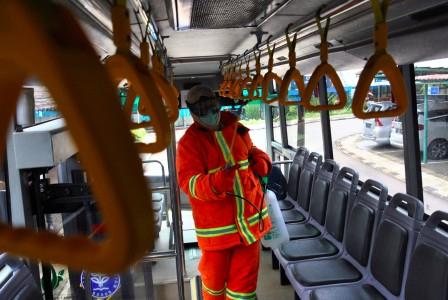 50 Bus Sekolah Dikerahkan untuk Angkut Tenaga Medis Covid-19 di Jakarta