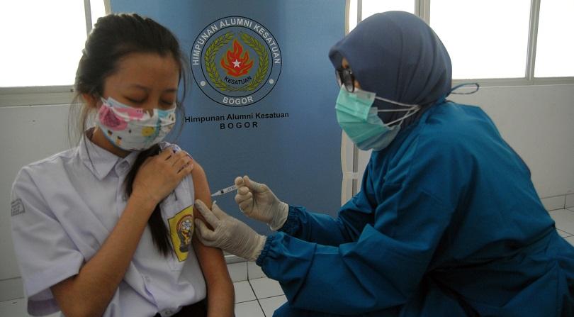 Susah Payah Mengejar Target Vaksinasi Covid-19