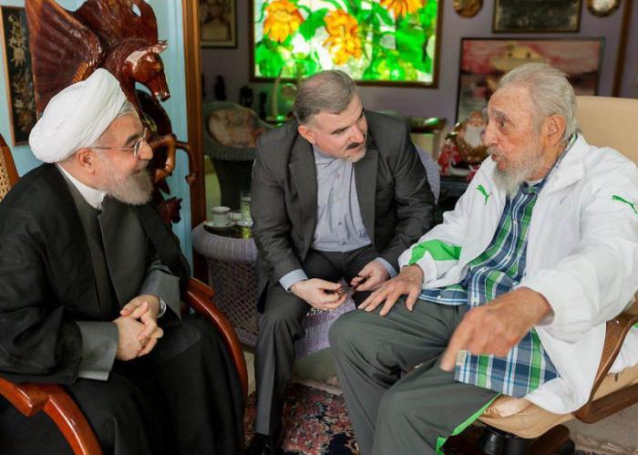 Akrabnya Pertemuan Presiden Iran dan Fidel Castro