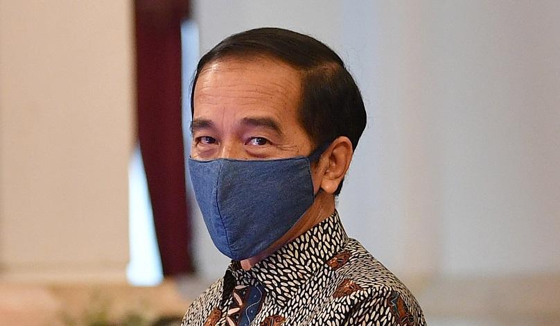 Transisi Menuju Endemi, Jokowi Tak Ingin Langsung Buka Masker