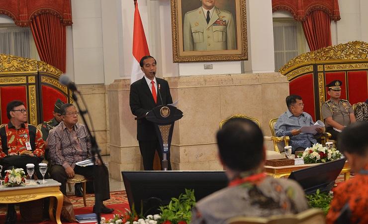 Presiden Jokowi Tegur Kebijakan Daerah yang Tidak Sejalan dengan Pusat