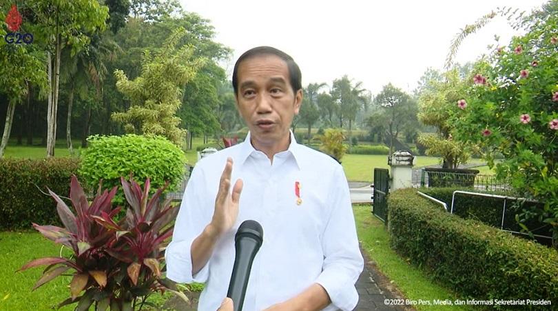 Presiden Jokowi beri keterangan pers di  Candi Borobudur, Kabupaten Magelang, Jateng, Rabu, (30/3/22
