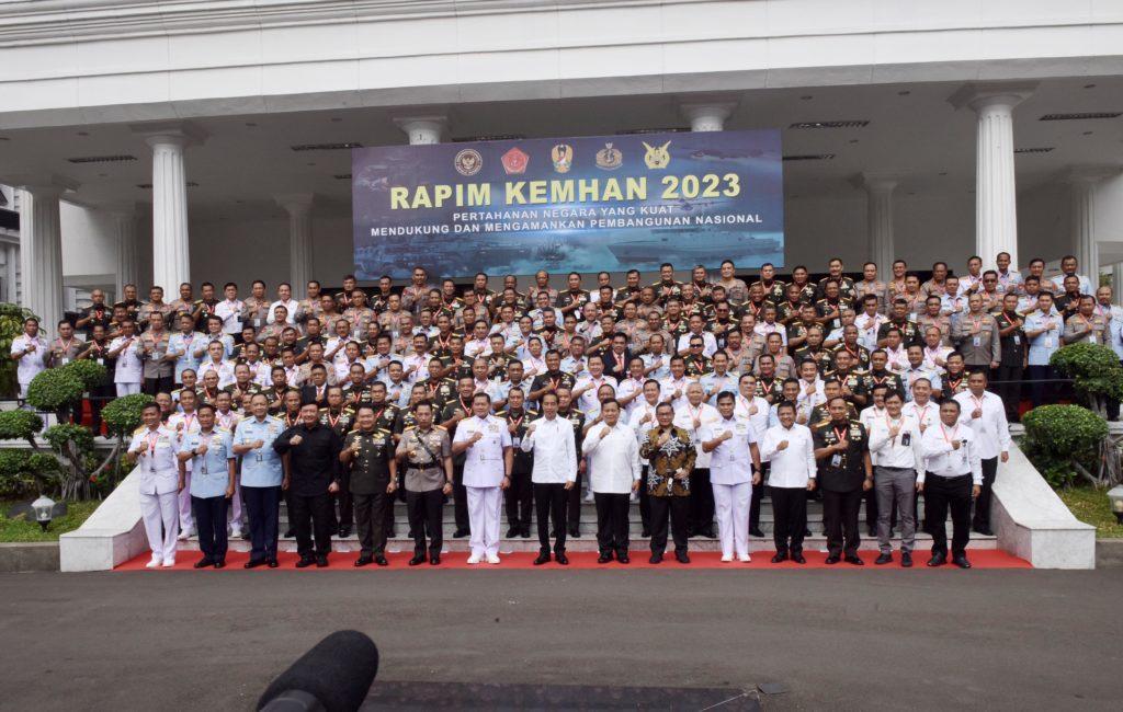 Jokowi Perintahkan Menhan Gerak Cepat Memetakan Informasi Intelijen