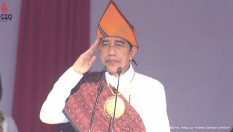 Presiden Jokowi memimpin upacara  Hari Kelahiran Pancasila di Lapangan Pancasila Ende, NTT, Rabu (1/