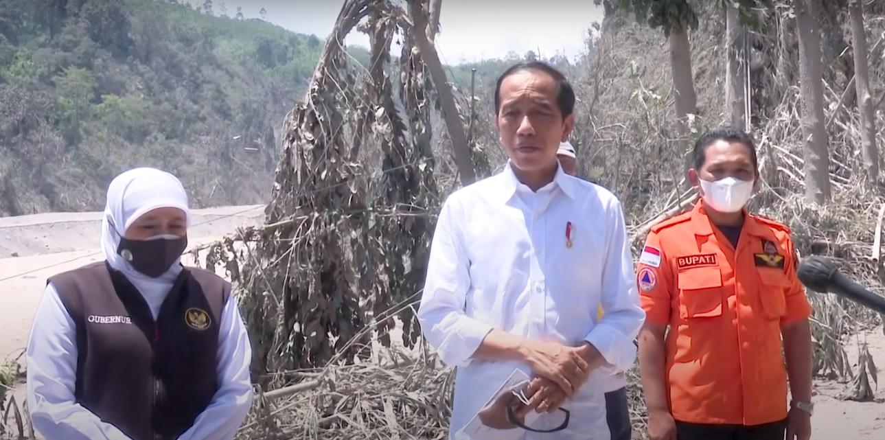 Jokowi Janji Segera Relokasi Rumah Warga Terdampak Erupsi Semeru