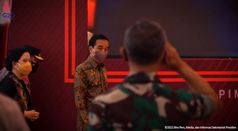 Presiden Jokowi hadiri rapim TNI-Polri, Selasa (1/3/22). (Setpres)