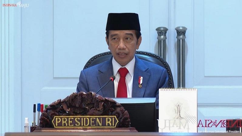 Presiden RI Joko Widodo pada sidang Kabinet Paripurna, Istana Merdeka, Rabu, (17/11/21). (Foto: Sekr