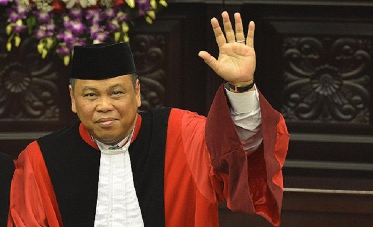 Menuai Protes, DPR Tunda Uji Kepatutan Calon Hakim MK