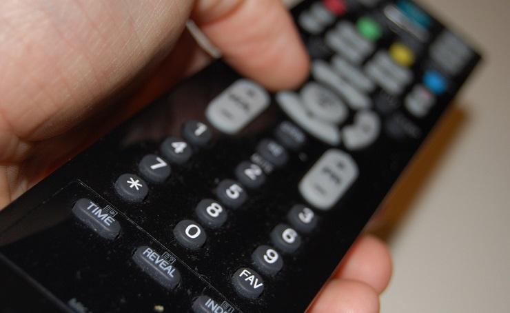 Pemerintah Akan Hentikan Siaran TV Analog Mulai 2024
