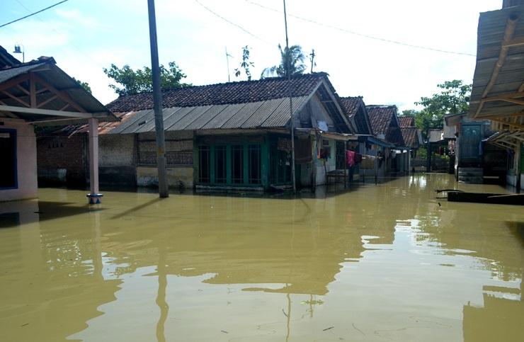 Sepekan Mengungsi, Korban Banjir Cilacap Mulai Terserang Penyakit