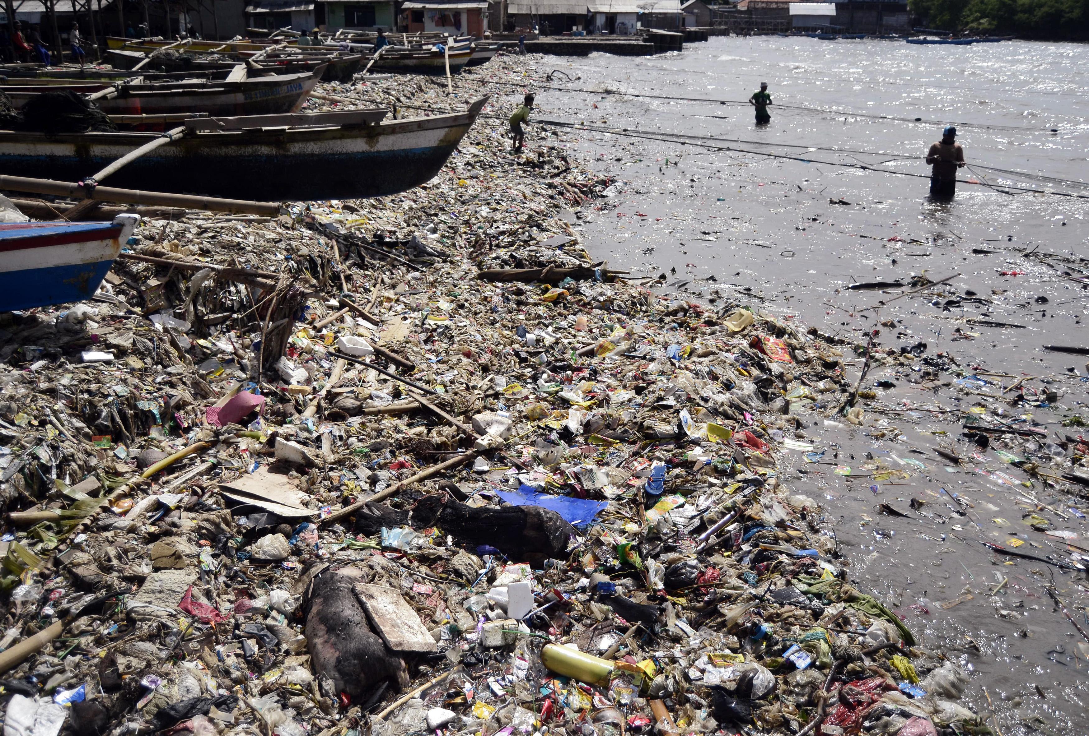 Belanja 'Online' Picu Peningkatan Sampah Plastik