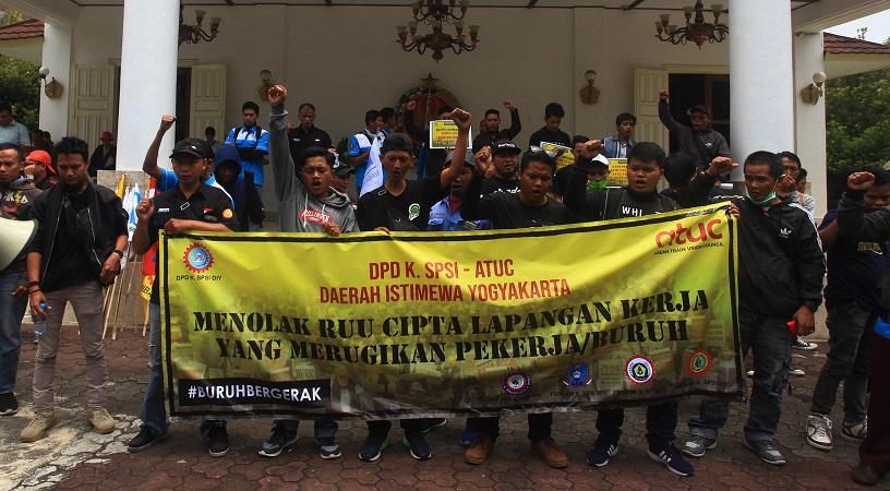 Tolak Omnibus Law Cipta Kerja, Buruh di Daerah Mulai Bergerak