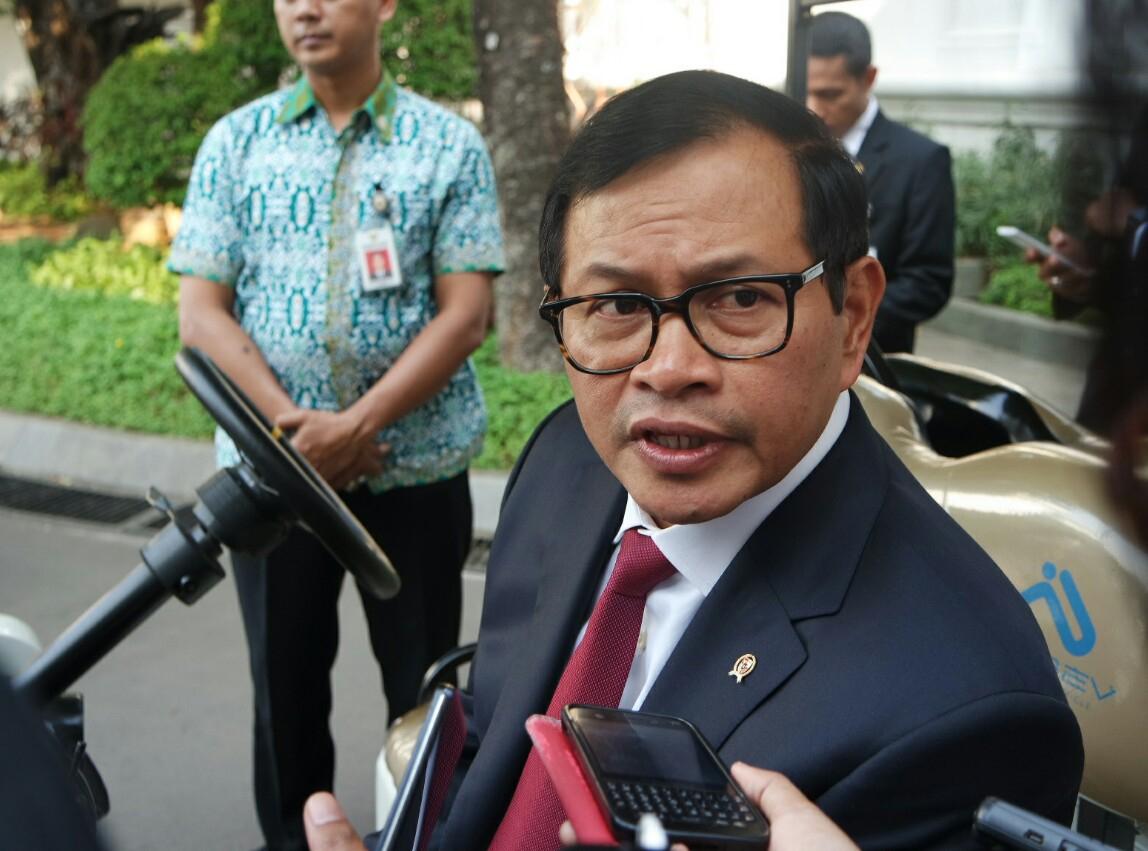 Jokowi Bantah Sepakati Nama dengan PAN