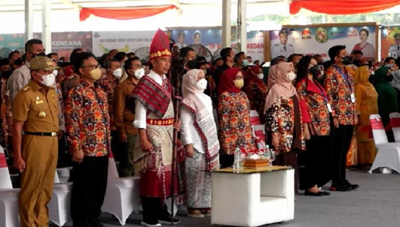 Turunkan stunting, Presiden Jokowi saat  Peringatan Hari Keluarga Nasional Ke-29 Tahun 2022, Medan, 