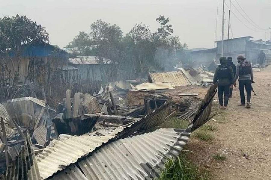 Kerusuhan Dogiyai: Puluhan Bangunan Dibakar, Ratusan Warga Mengungsi