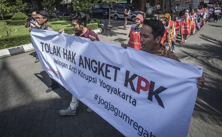 Pengamat CSIS: Mau Boikot Anggaran KPK-Polri, DPR Sudah Mata Gelap!