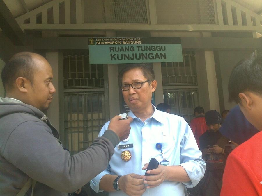 Kepala Divisi Pemasyarakatan Kantor Wilayah Kementerian Hukum dan HAM Jawa Barat, Agus Toyib, sedang