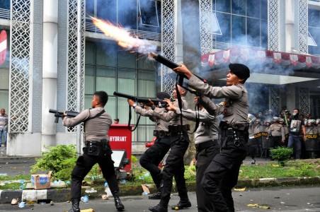 Polisi Tangkap Terduga Teroris saat Demo Mahasiswa di DPRD Sumut