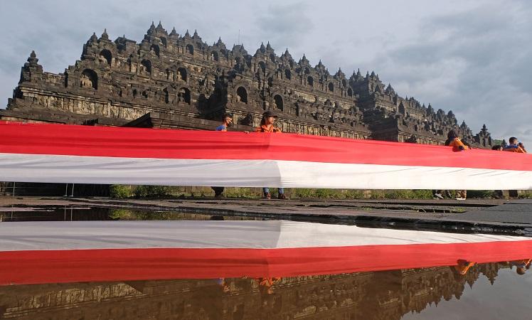 YLKI: Kenaikan Tarif Masuk Candi Borobudur Tidak Tepat
