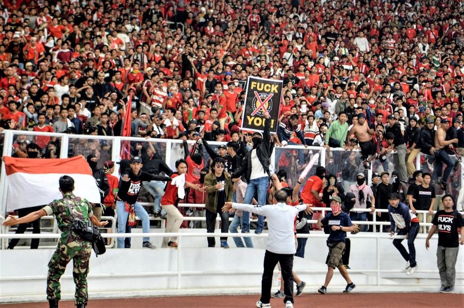 Suporter Indonesia Rusuh, PSSI Tak Perlu Tunggu FIFA Beri Sanksi 