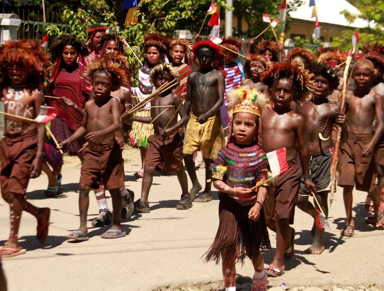 Sekolah Ditutup karena Covid-19, Anak Papua Tak Bisa Belajar Online