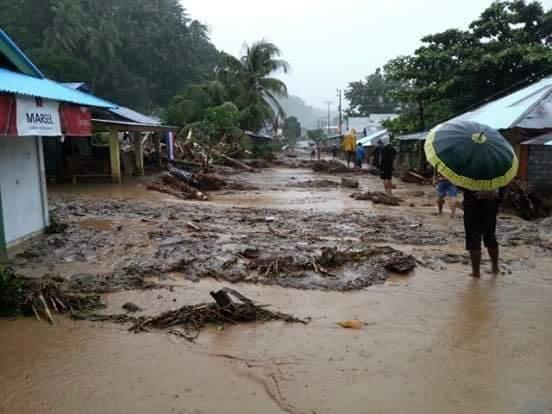 Banjir Lahar Dingin, Warga Kepulauan Siau Mengungsi