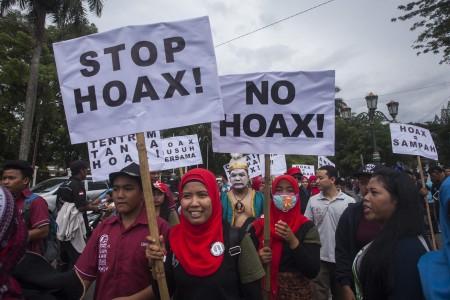 Jokowi Tanggapi Cuitan SBY Soal Hoax
