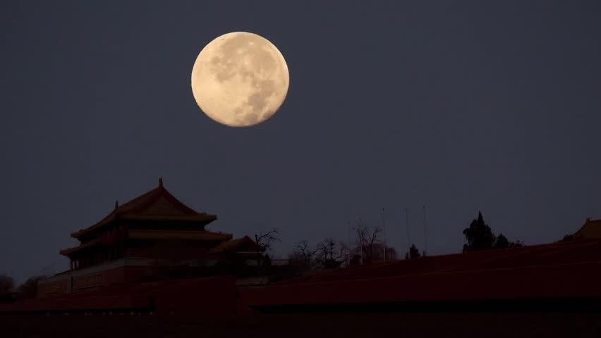 Cina Berencana Luncurkan 'Bulan' Buatan untuk Terangi Kota
