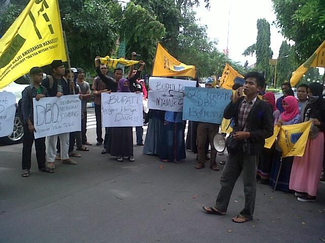 Mahasiswa Jombang Demo Tuntut Status KLB Demam Berdarah