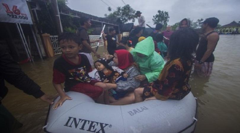 Pantau Bantuan Korban Banjir, Presiden Jokowi Kunjungi Kalimantan Selatan 