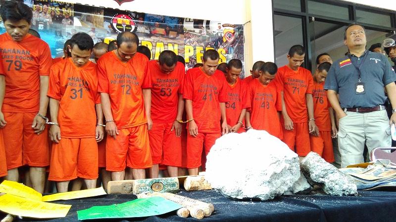 Kepolisian Bogor Tangkap 27 Penambang Emas Tradisional