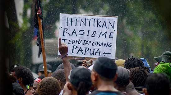 Menolak sikap rasis terhadap orang Papua