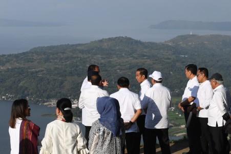 Jokowi Siapkan 3,5 T untuk  Jadikan Danau Toba Destinasi Wisata Kelas Dunia
