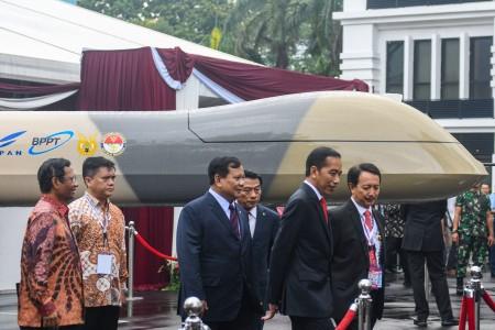 Dapat Anggaran Terbesar, Jokowi Minta Menhan Hati-hati