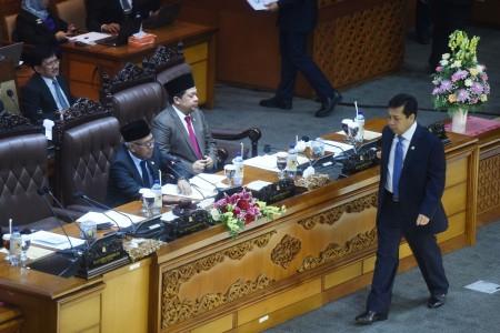 Setnov Mangkir Pemeriksaan Sebagai Tersangka, Ini Saran Jokowi