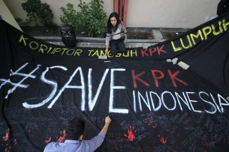 SOS KPK, Ini Alasan Jokowi Kirim Supres pada DPR