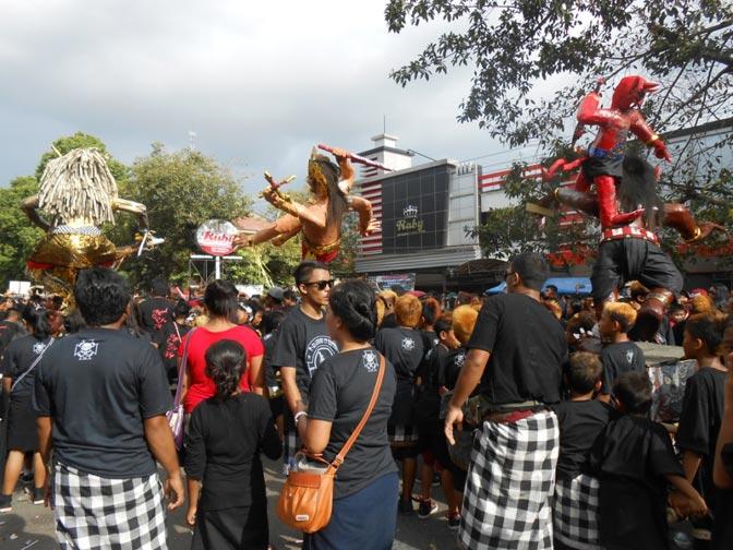 Potret Toleransi Nyepi di Mataram