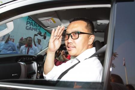 Menpora Mundur, Jokowi Tunjuk Hanif  sebagai Pengganti