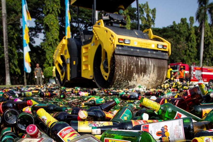 Meski Ada Pemusnahan Miras, Konsumsi Alkohol Indonesia Meningkat