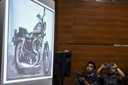 Suap Moge Harley Davidson, KPK Tetapkan Auditor BPK dan GM Jasa Marga jadi Tersangka
