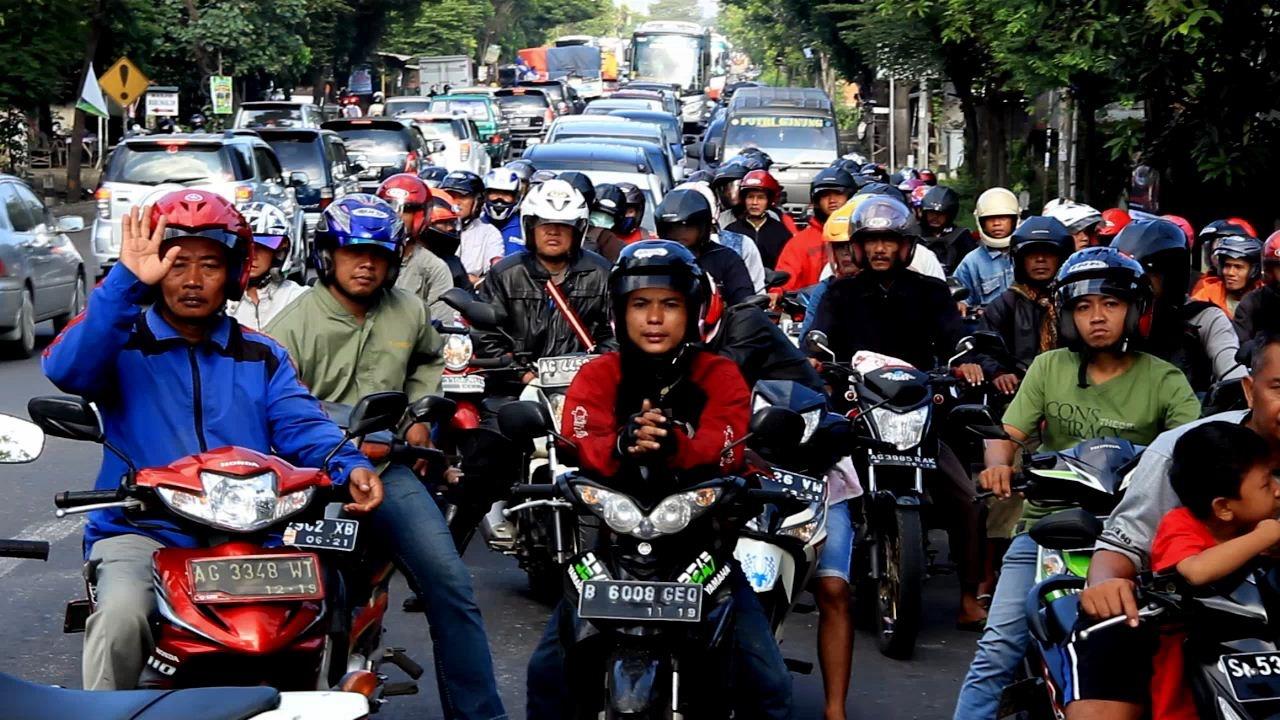 Jalur Mudik Bang Juri Jombang Macet, Polisi Berlakukan Contra Flow