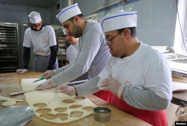 Kafe Kopi Agonist, Kantornya Para Pekerja Berkebutuhan Khusus di Lebanon