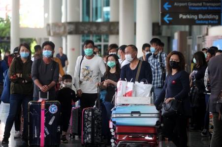 Cegah Corona Wuhan, Pemerintah Hentikan  Visa on Arrival bagi Warga Cina