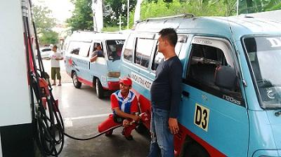 BBM Turun, Angkot di Cirebon Ganti Premium dengan Pertalite