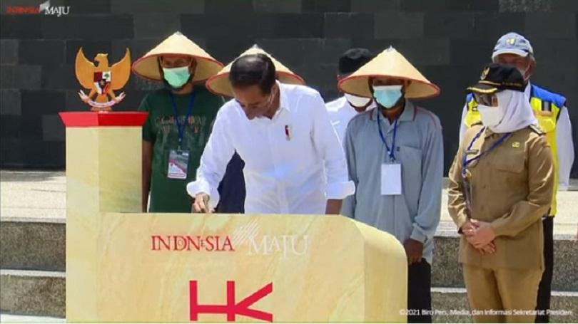 Resmikan 2 Bendungan di Jatim, Jokowi Harap Produktivitas Pertanian Meningkat