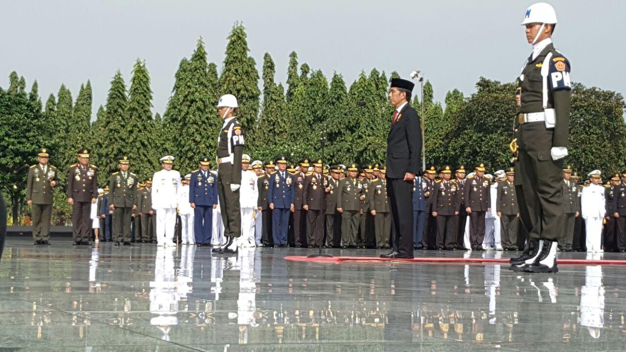 Hari Pahlawan, Ini Permintaan Jokowi pada Keluarga Pahlawan Nasional