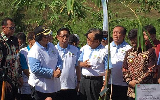 [Advetorial] Wapres Jusuf Kalla dan Menteri KLHK Canangkan Penanaman Bambu Nasional